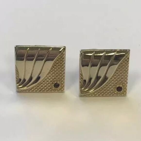 Vintage mid century men’s jewelry square textured gold tone tiny red rhinestones - Picture 1 of 5